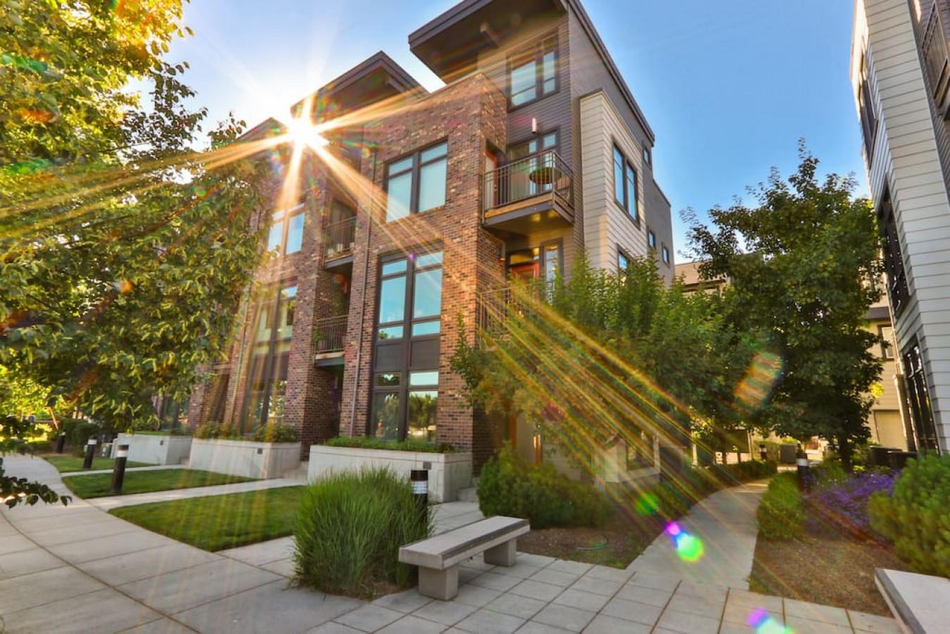 255 Vue Townhouse