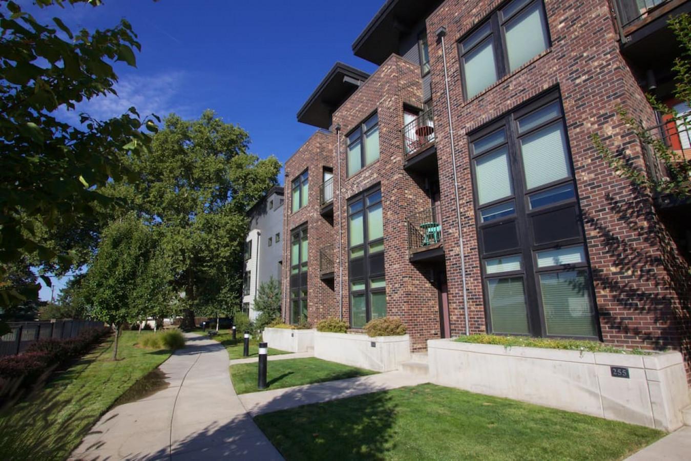 275 Vue Townhouse
